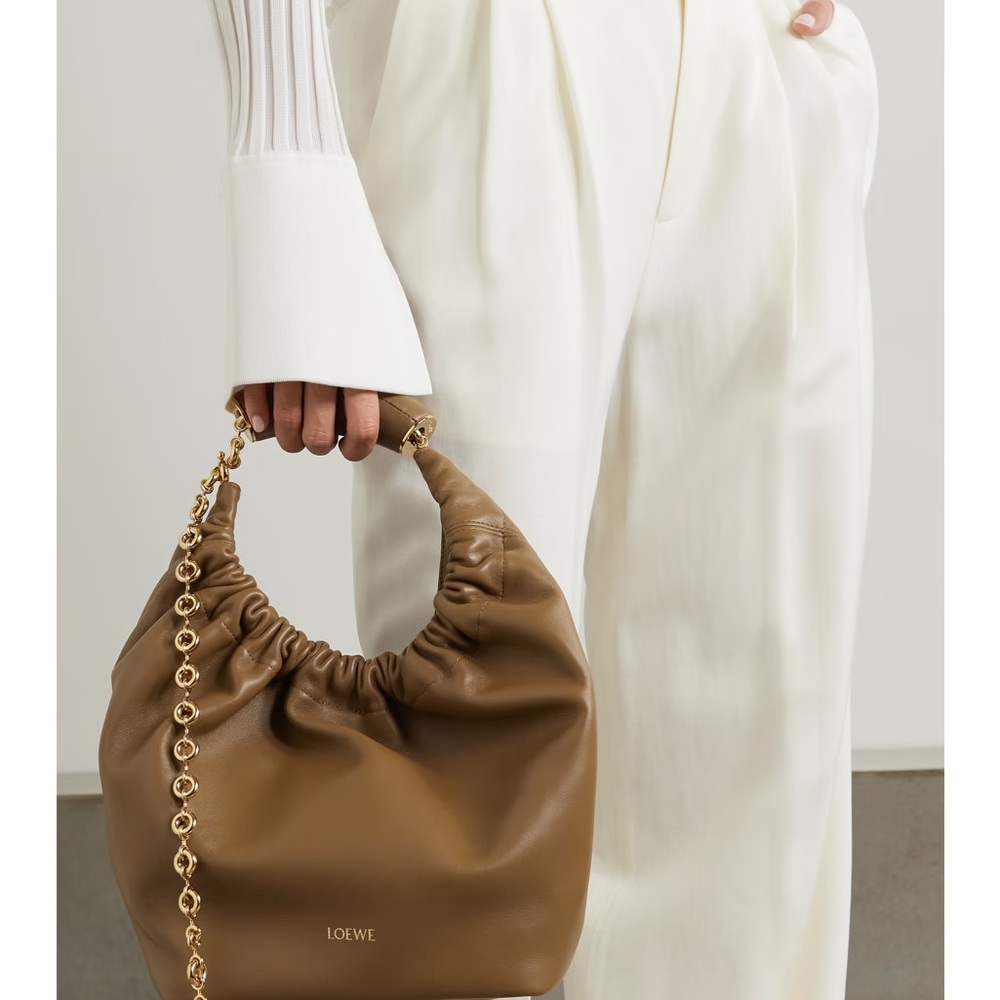 Loewe Squeeze Small Leather Bag in Oak (Tan) with Gold Hardware